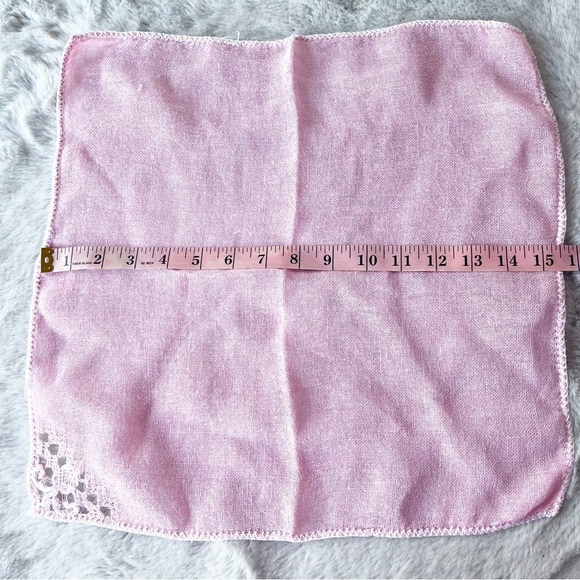 VINTAGE Set of Two Pink Napkins with Embroidery - Picture 3 of 3